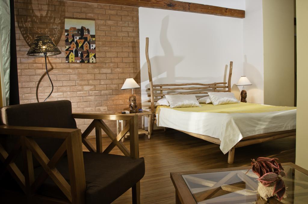 Hotel Restaurant Le Combava Antananarivo Pokoj fotografie