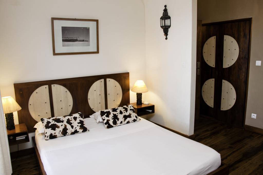 Hotel Restaurant Le Combava Antananarivo Pokoj fotografie