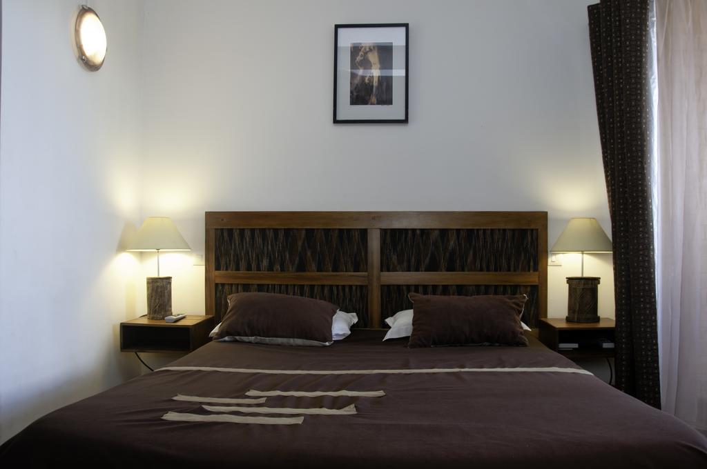 Hotel Restaurant Le Combava Antananarivo Pokoj fotografie
