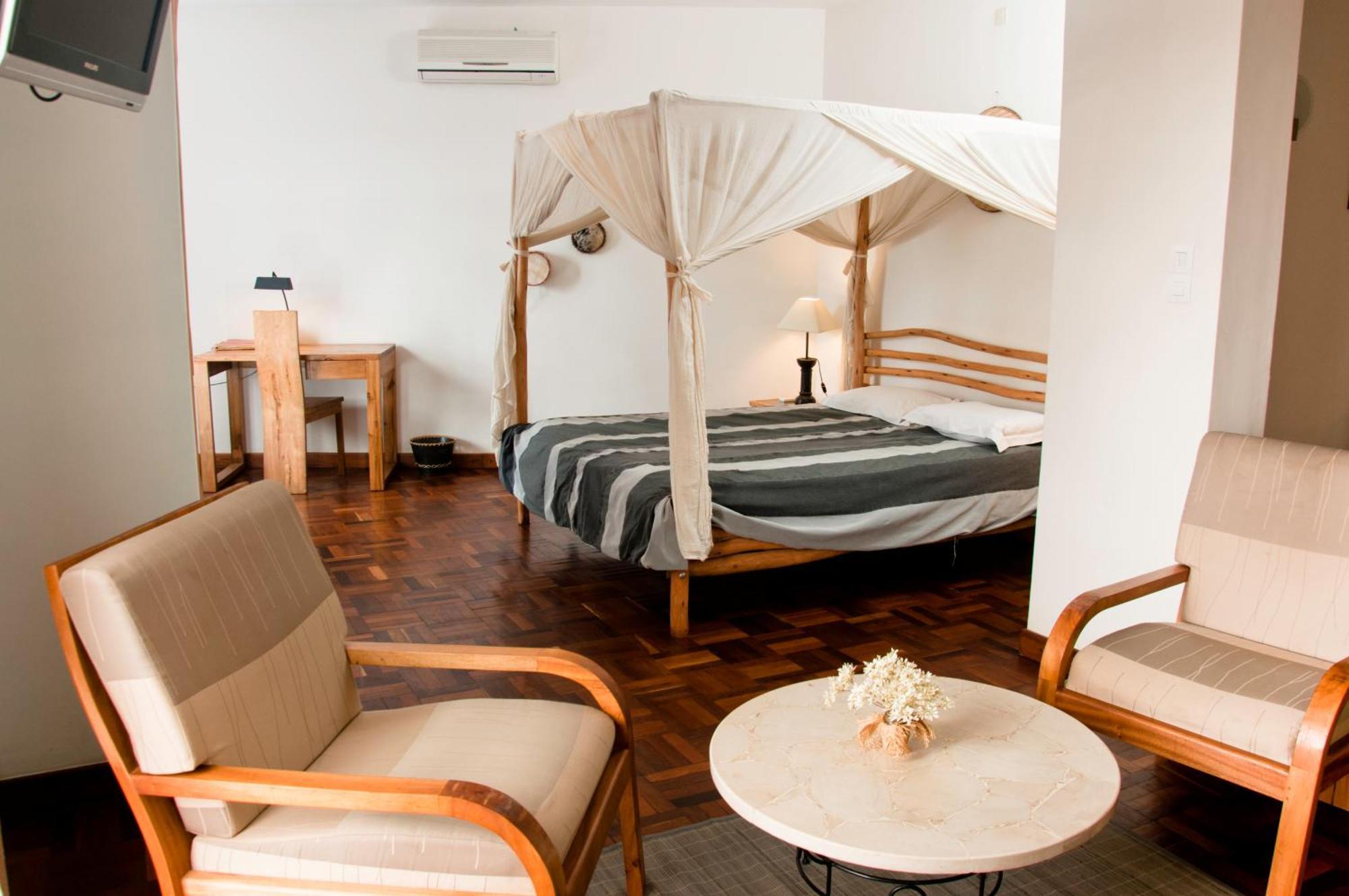 Hotel Restaurant Le Combava Antananarivo Exteriér fotografie