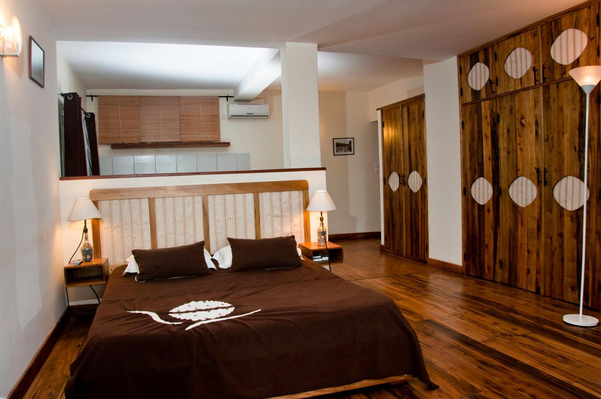 Hotel Restaurant Le Combava Antananarivo Exteriér fotografie